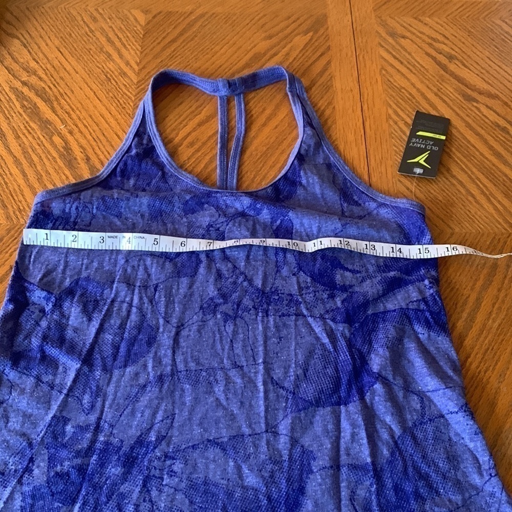 Workout tank - Picture 7 of 9